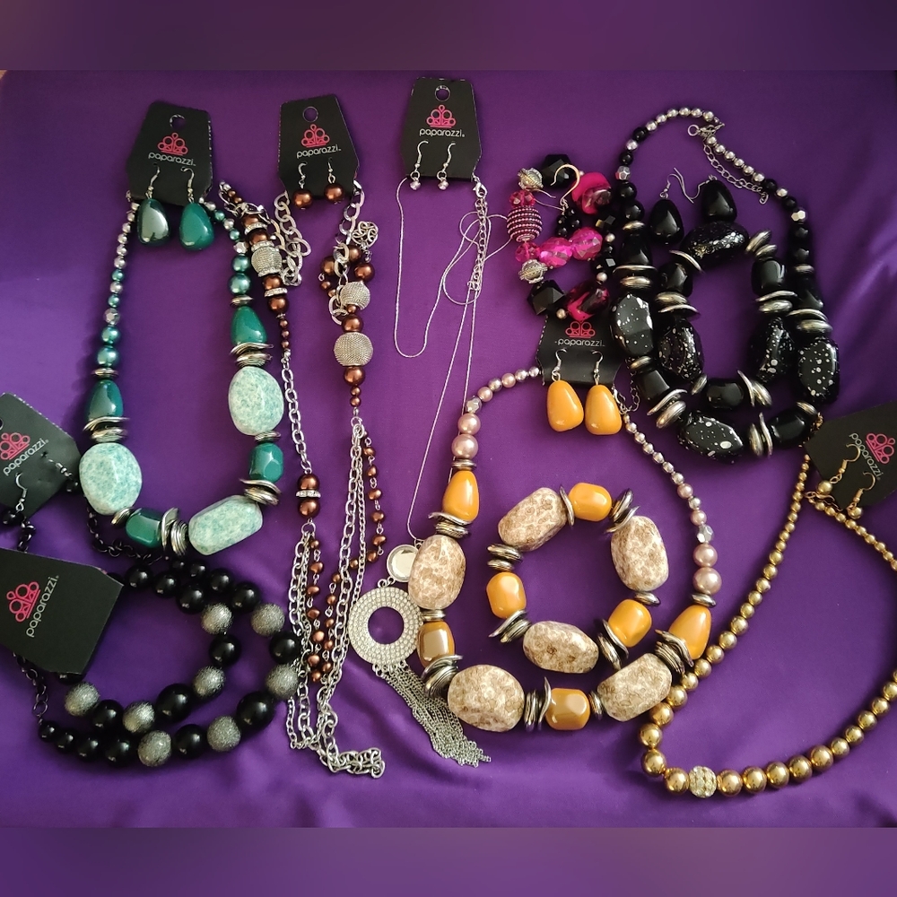 NWT Paparazzi Jewelry!!